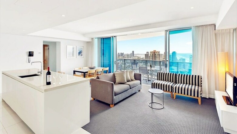H Residence Apartments- Holiday Paradise