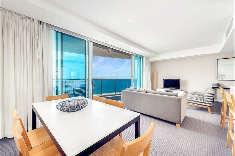 H Residence Apartments- Holiday Paradise