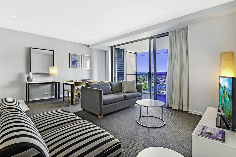 H Residence Apartments- Holiday Paradise
