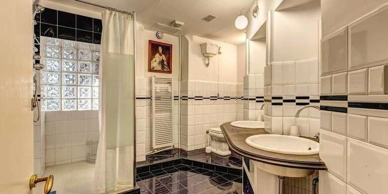 Campo de Fiori 3 Bedroom Apartment