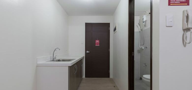 Hotel Zen Rooms Vinia Edsa Q.c.