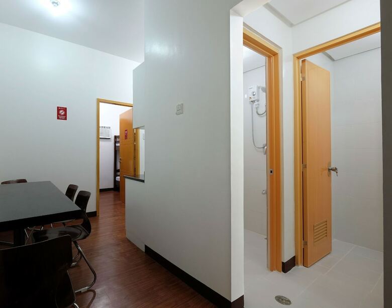 Hostal Zen Rooms Woodridge Mckinley Bgc