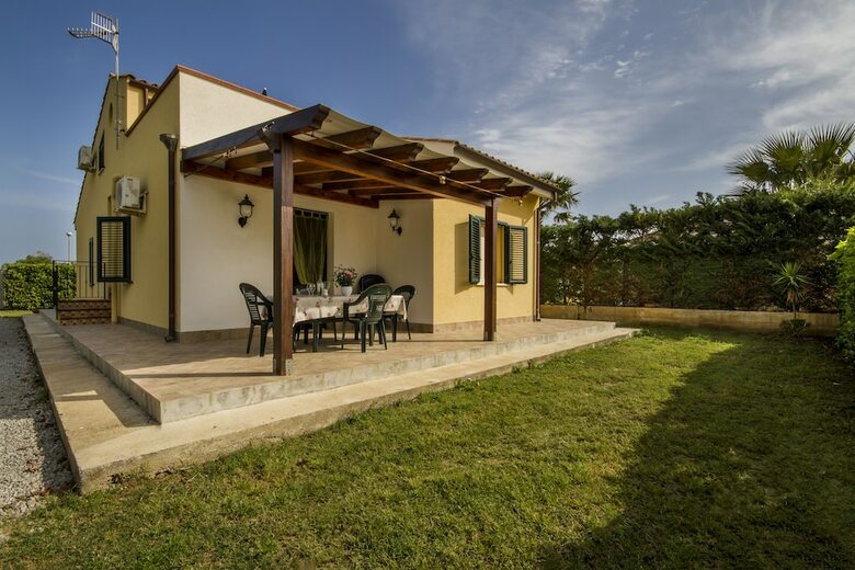 Apartamentos Paradise Beach