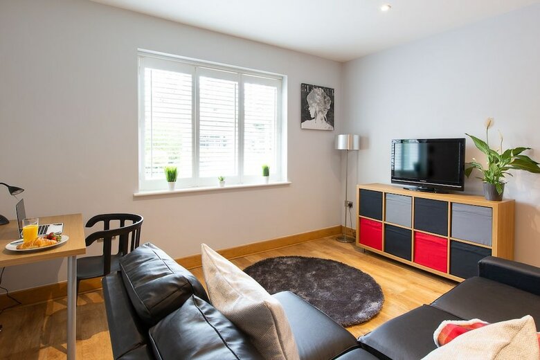 Apartamentos Homefromholme Alban House