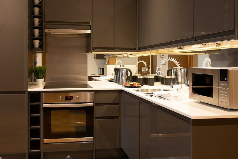 Apartamentos Homefromholme Alban House