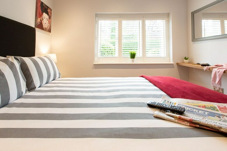 Apartamentos Homefromholme Alban House