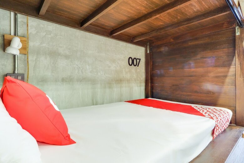 Hotel Oyo 787 Ngeeb Bed & Breakfast