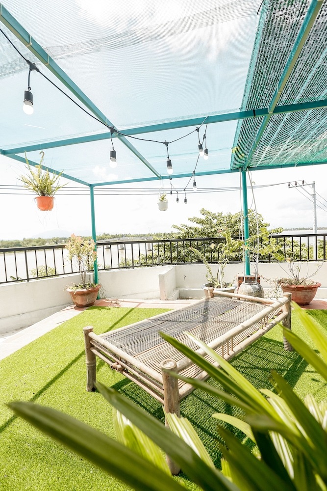 Hostal Bisou de La Riviere - Hostel