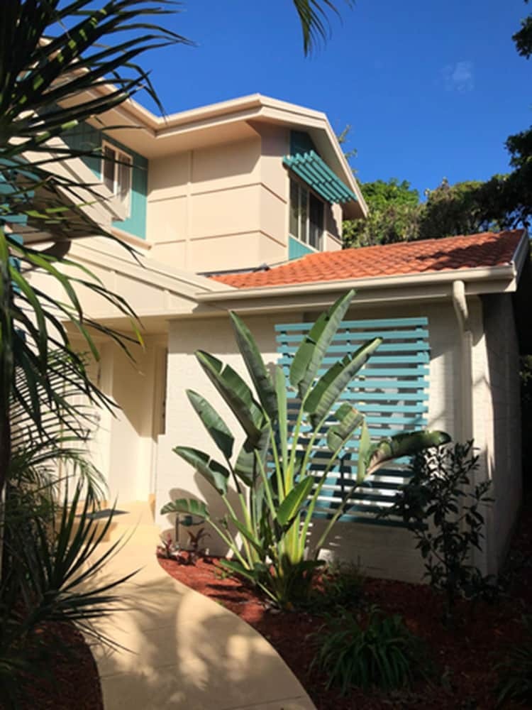 Apartamentos Waves At Sapphire