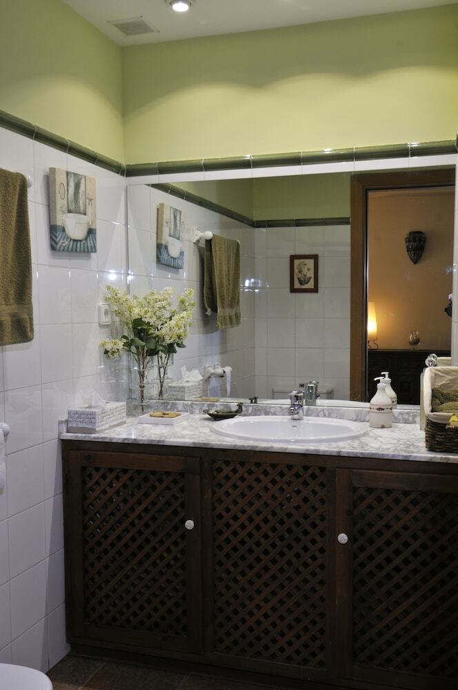 Agroturismo Casa Rural La Monj�a