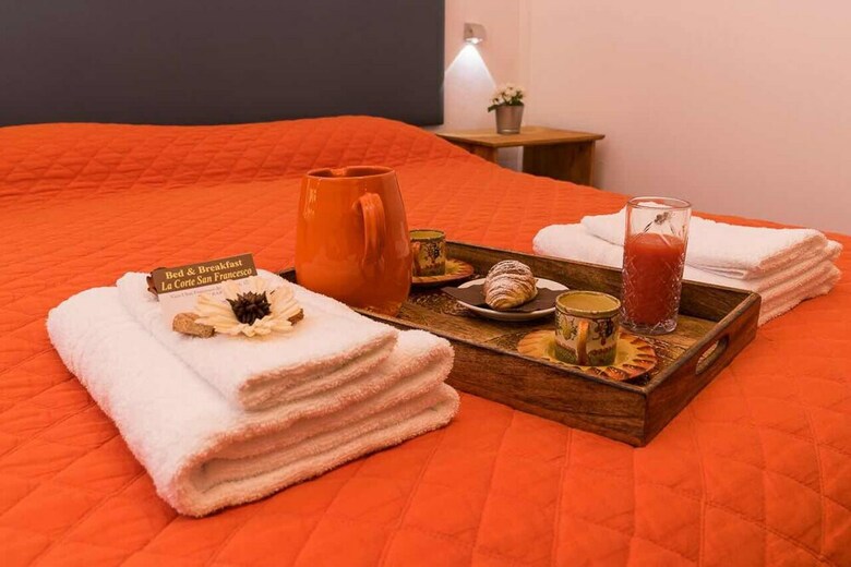 Bed & Breakfast La Corte San Francesco