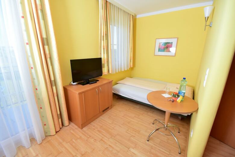 Golf & Therme Sonnenpension Hotel Garni