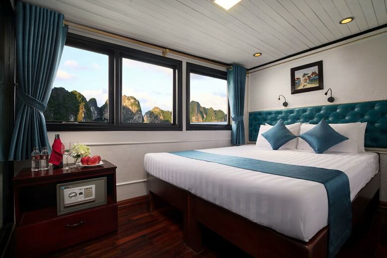 Charm Boutique Cruise