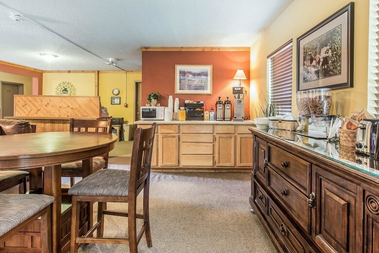 Hotel Rodeway Inn