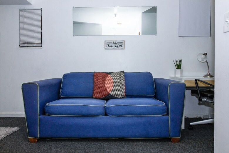 Hotel Racpanos Modern Stay On Forrest Street
