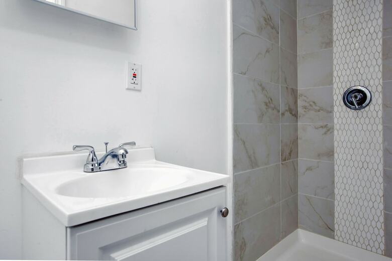 Hotel Racpanos Modern Stay On Forrest Street