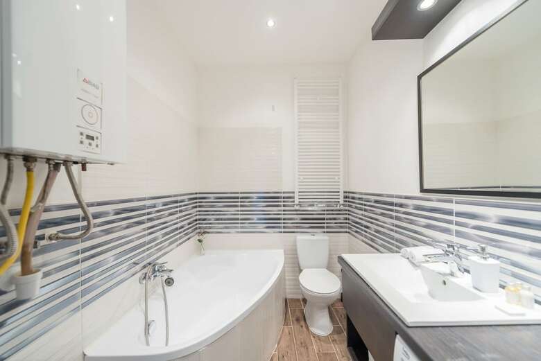 Oasis Apartments - Doh�ny Street I