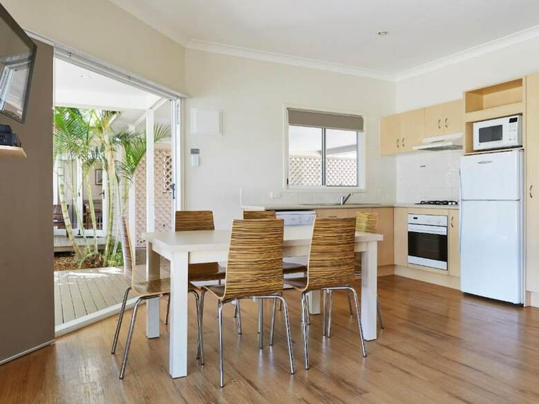 Nrma Treasure Island Holiday Resort