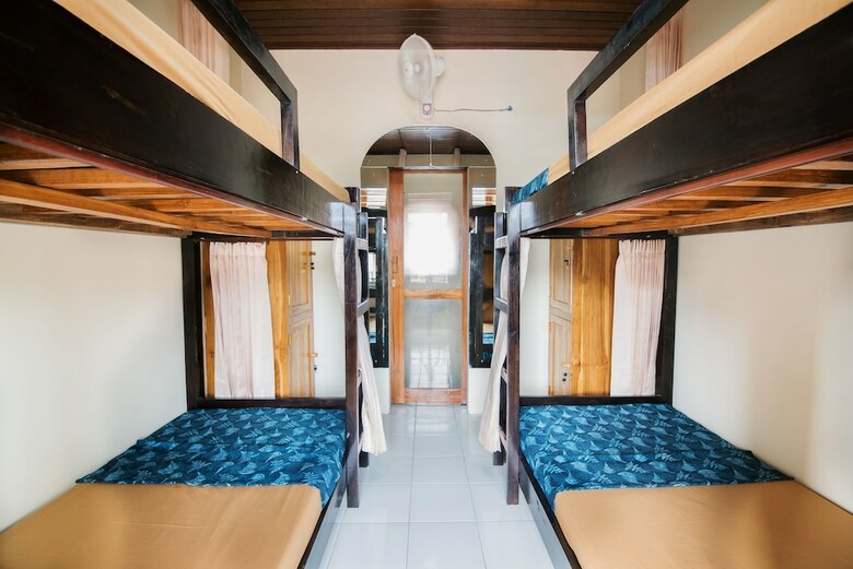 Hostal Bulan Bali Hostel