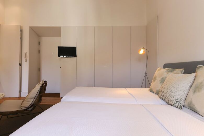Apartamentos Combro Suites By Homing
