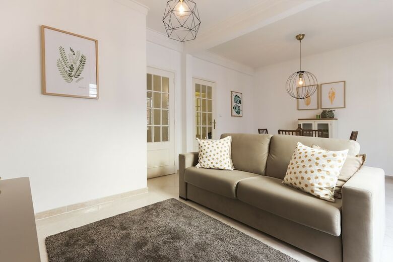 Apartamentos Principe Real Balcony By Homing