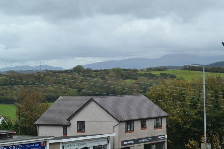 Breeze Hill Hotel