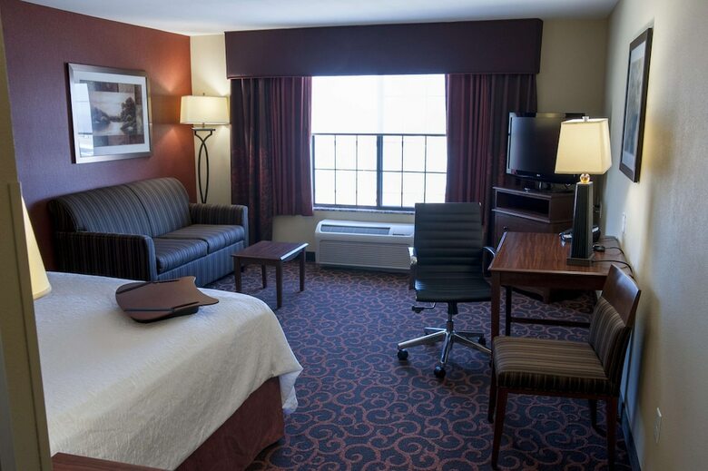 Hotel Hampton Inn And Suites Watertown