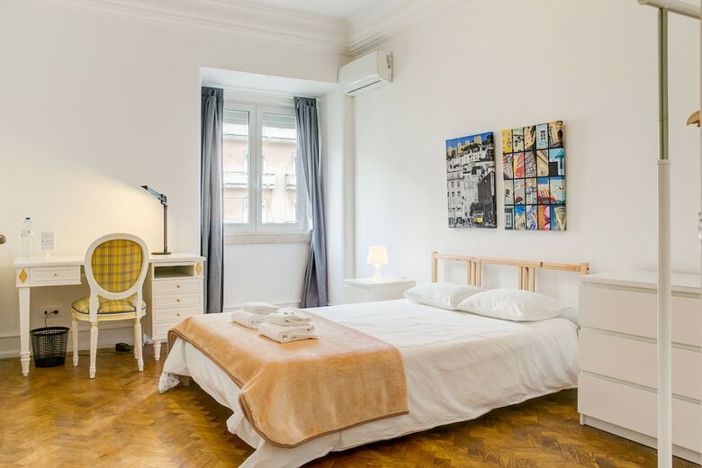 Hotel Home Out Rooms & Apartments