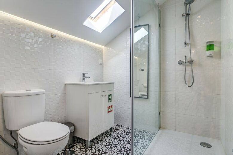 Hotel Home Out Rooms & Apartments