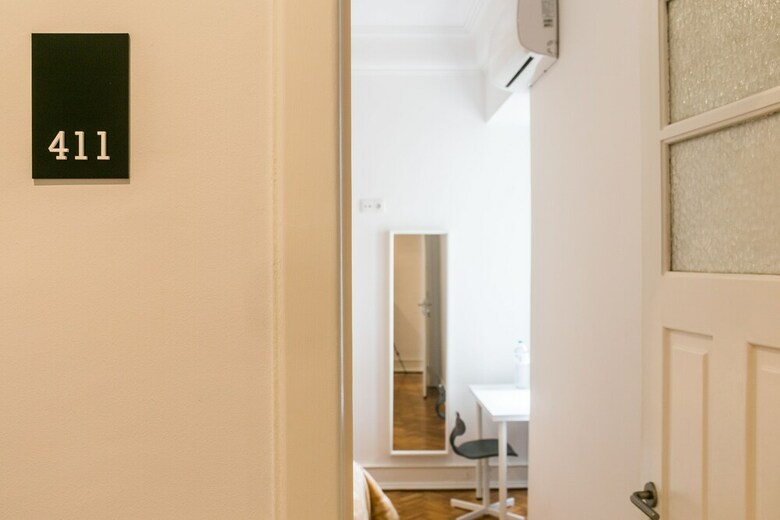 Hotel Home Out Rooms & Apartments