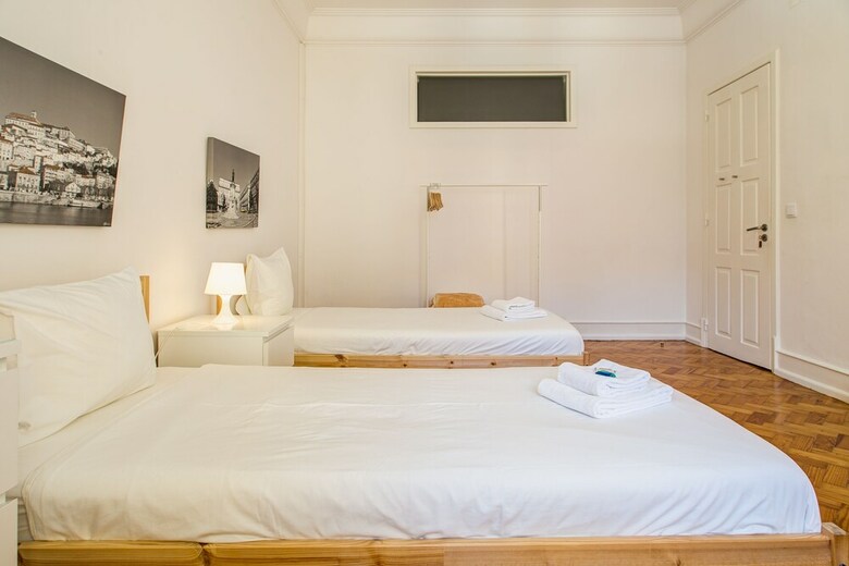 Hotel Home Out Rooms & Apartments