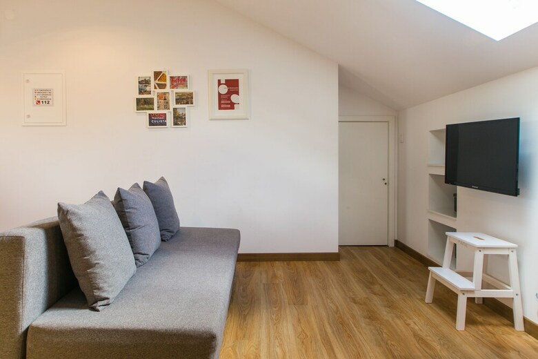 Hotel Home Out Rooms & Apartments