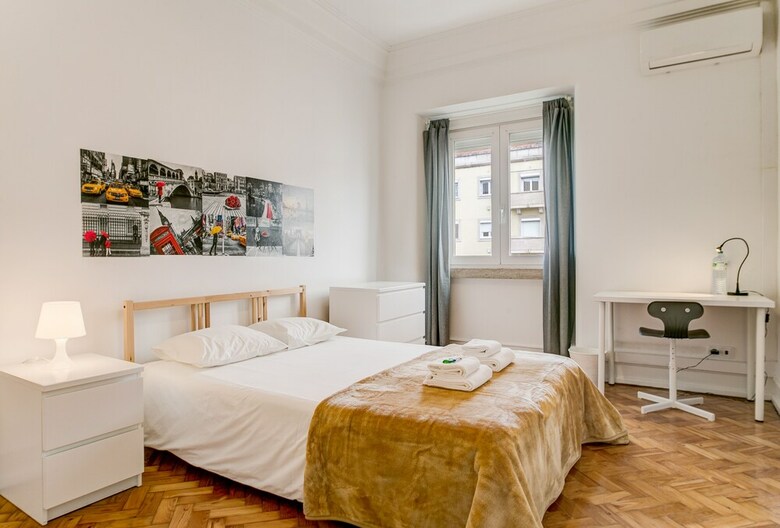 Hotel Home Out Rooms & Apartments