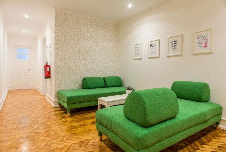 Hotel Home Out Rooms & Apartments