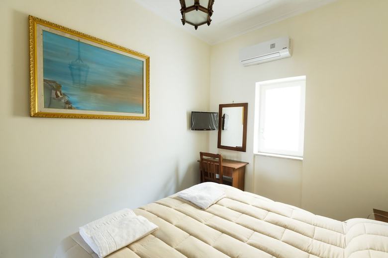 Villa Emilia - Near Flavian Amphitheater