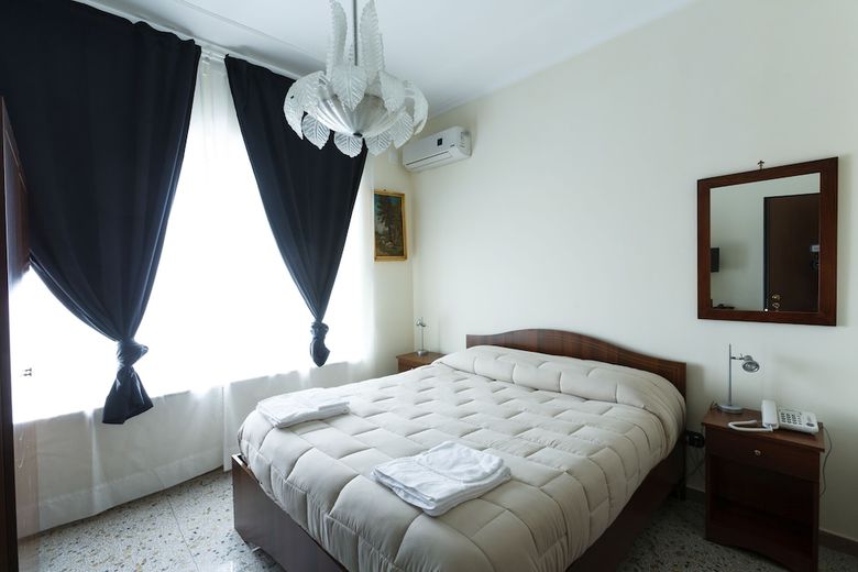 Villa Emilia - Near Flavian Amphitheater