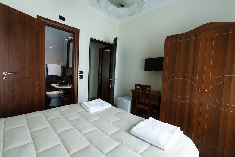 Villa Emilia - Near Flavian Amphitheater