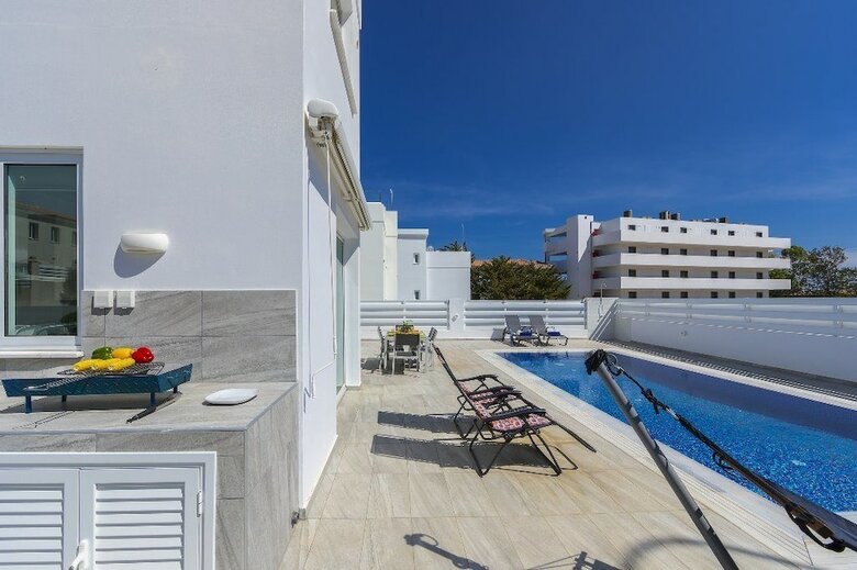 Protaras Villa Araella