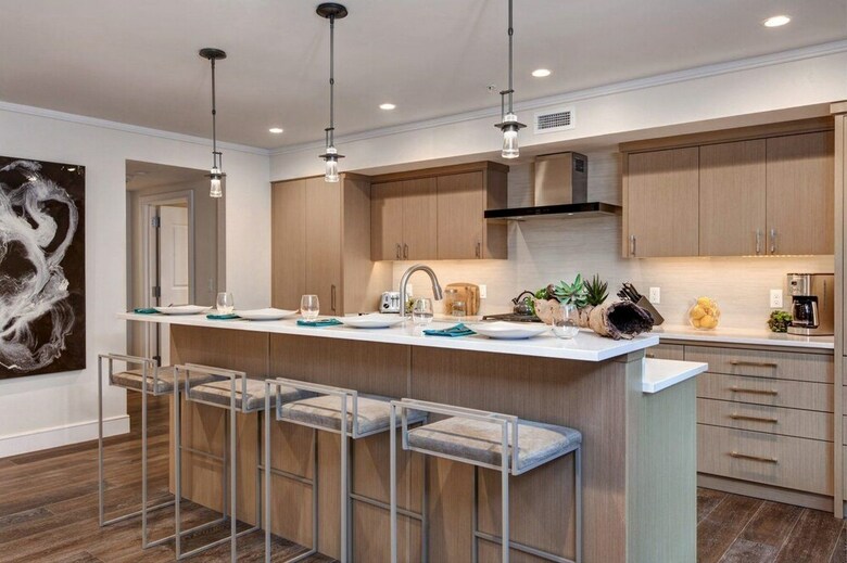Abode At Sky Silver