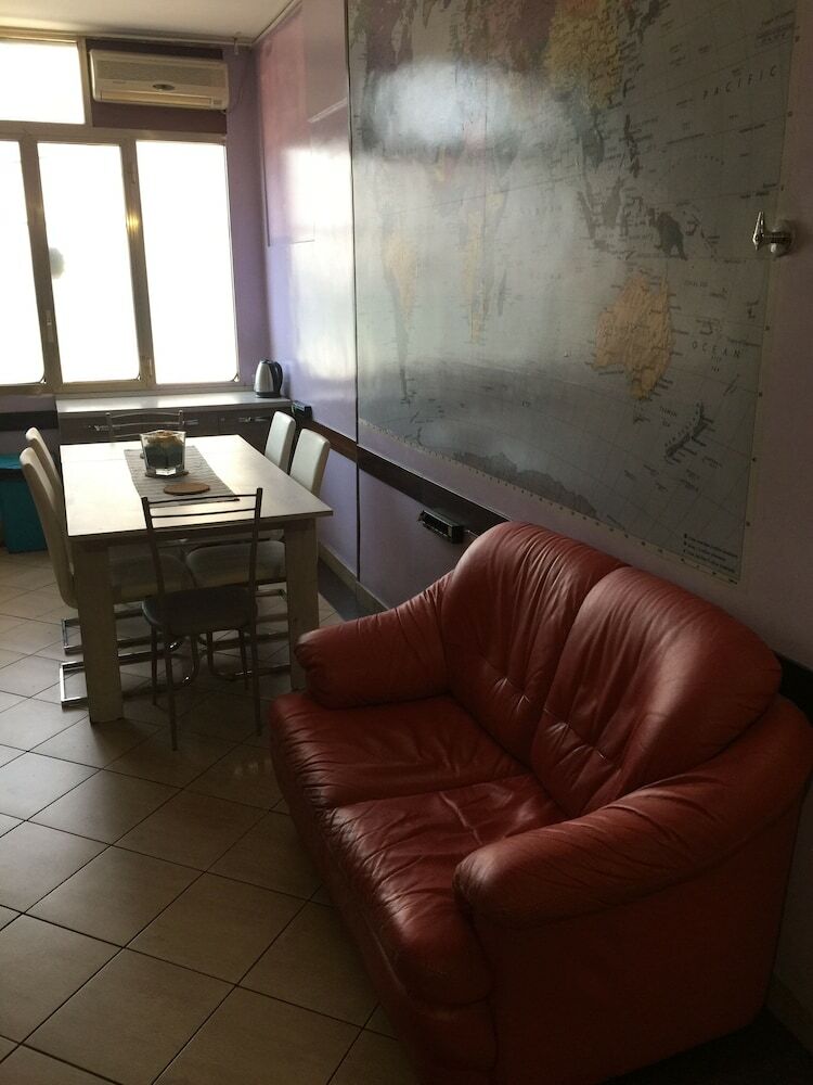 Hostal Rome City Hostel