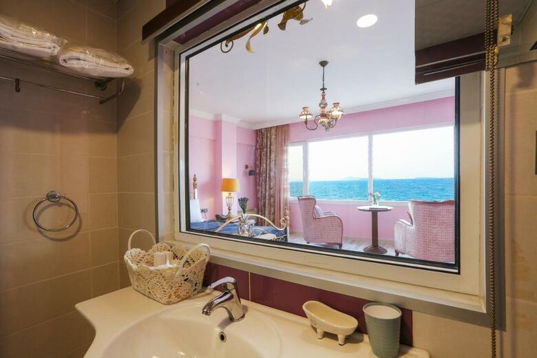 Urla Pera Hotel