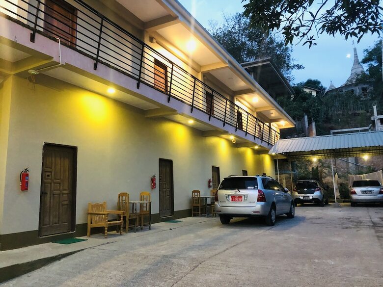Pinlon Pann Motel