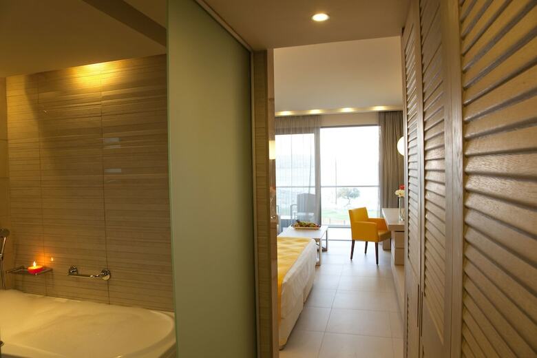 Hotel Port Royal Villas & Spa