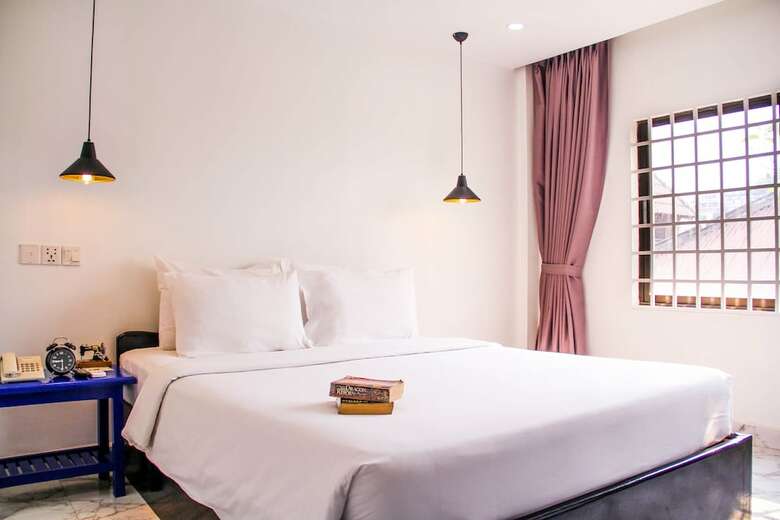 Popular Hotel & Spa