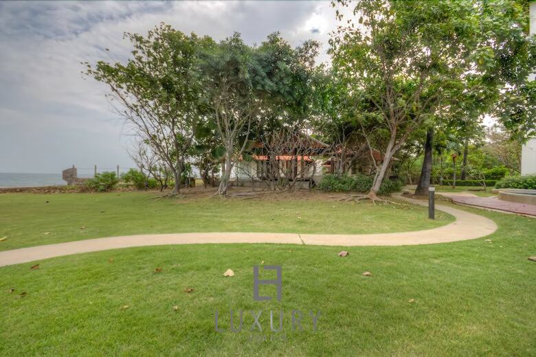 Amazing 5 Bedroom Condo On The Beach Sp