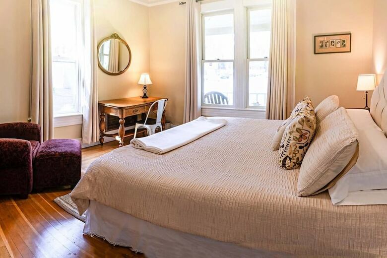 '1900' House ~ Near Osf~sleeps 8