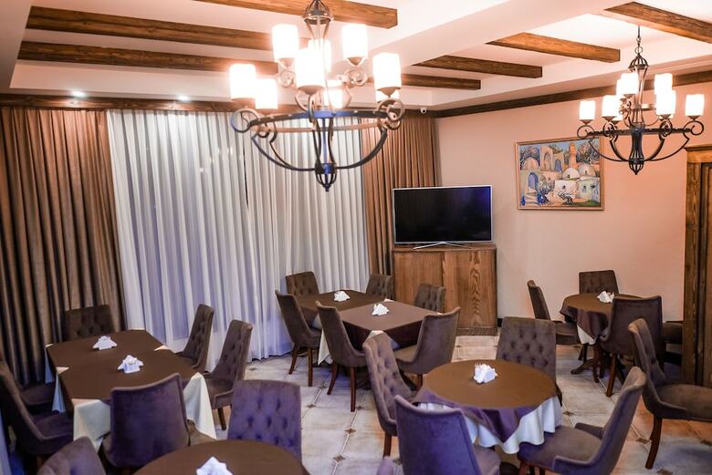 Maajid Hotel
