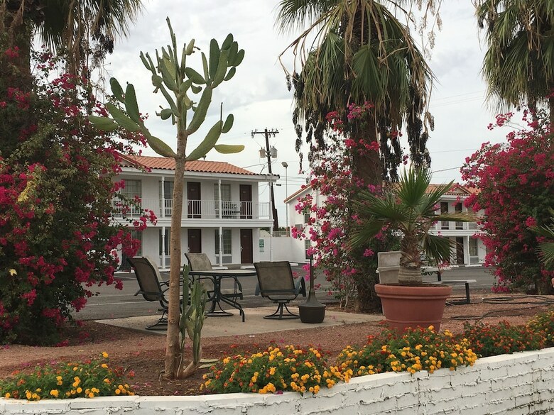 Historic Coronado Motor Hotel