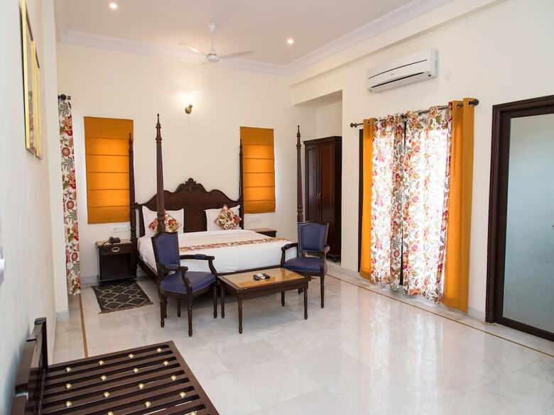 Hotel Oyo 13793 Villa Sagat Raaso