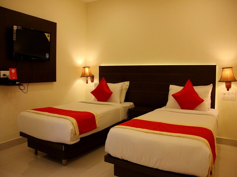 Oyo 5702 Hotel Rajmahal Orchid